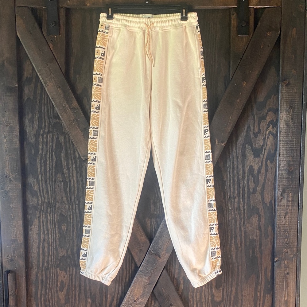 Billabong Cream Adventure Joggers - M